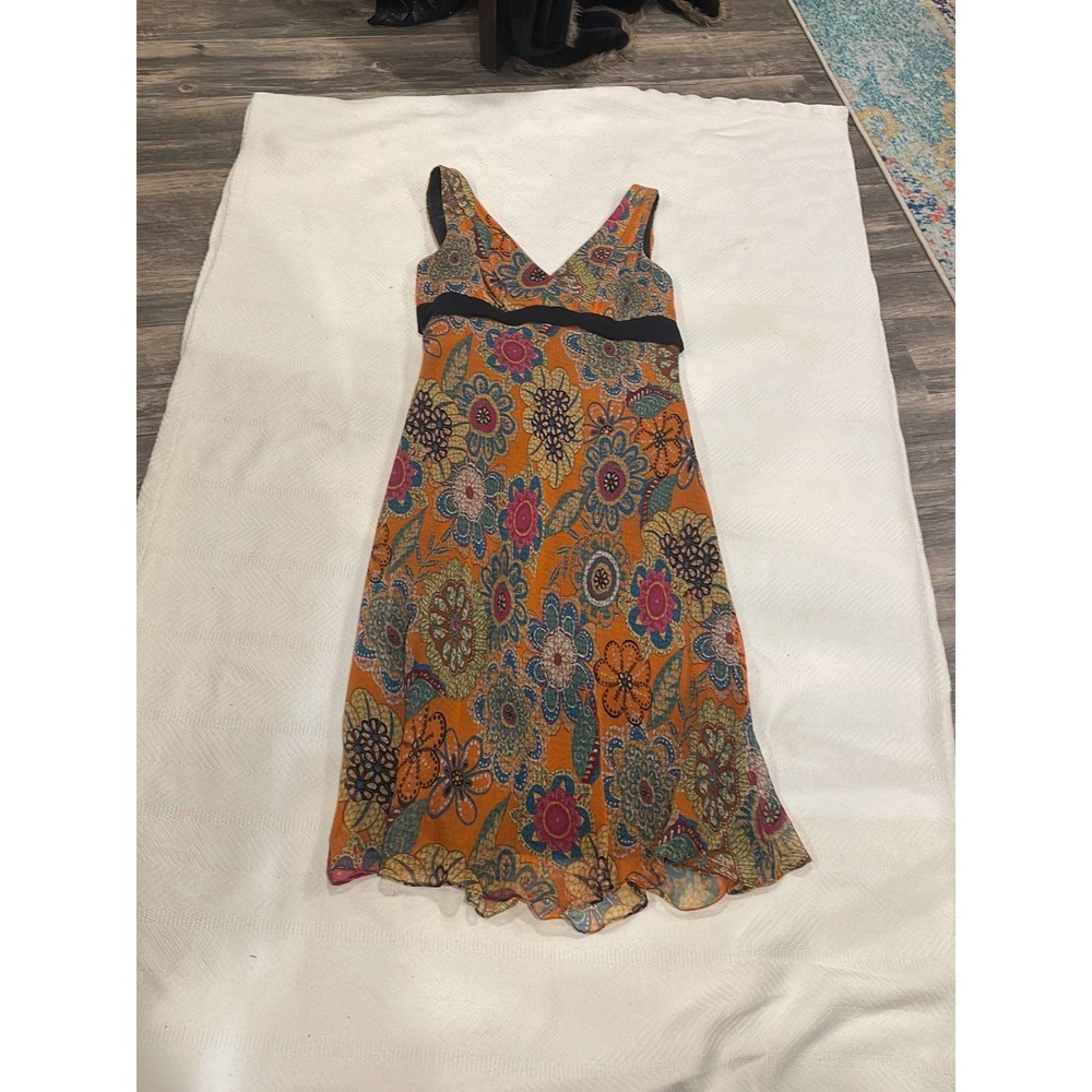 Maggy London size 12 beautiful 100% silk dress